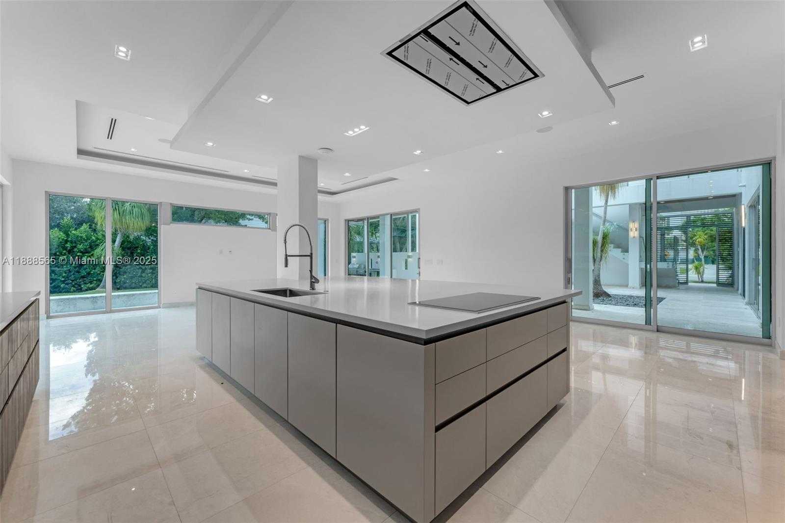 Small Image of 9101 SOUTH WEST 69TH CT, Pinecrest Number 16