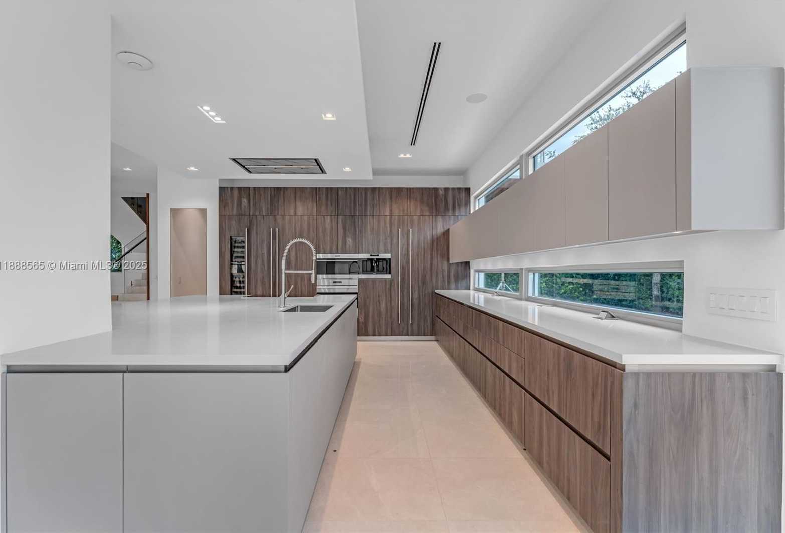 Small Image of 9101 SOUTH WEST 69TH CT, Pinecrest Number 18