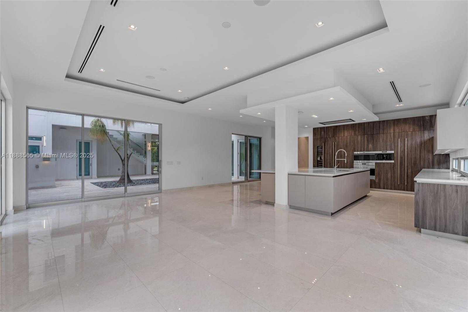 Small Image of 9101 SOUTH WEST 69TH CT, Pinecrest Number 19