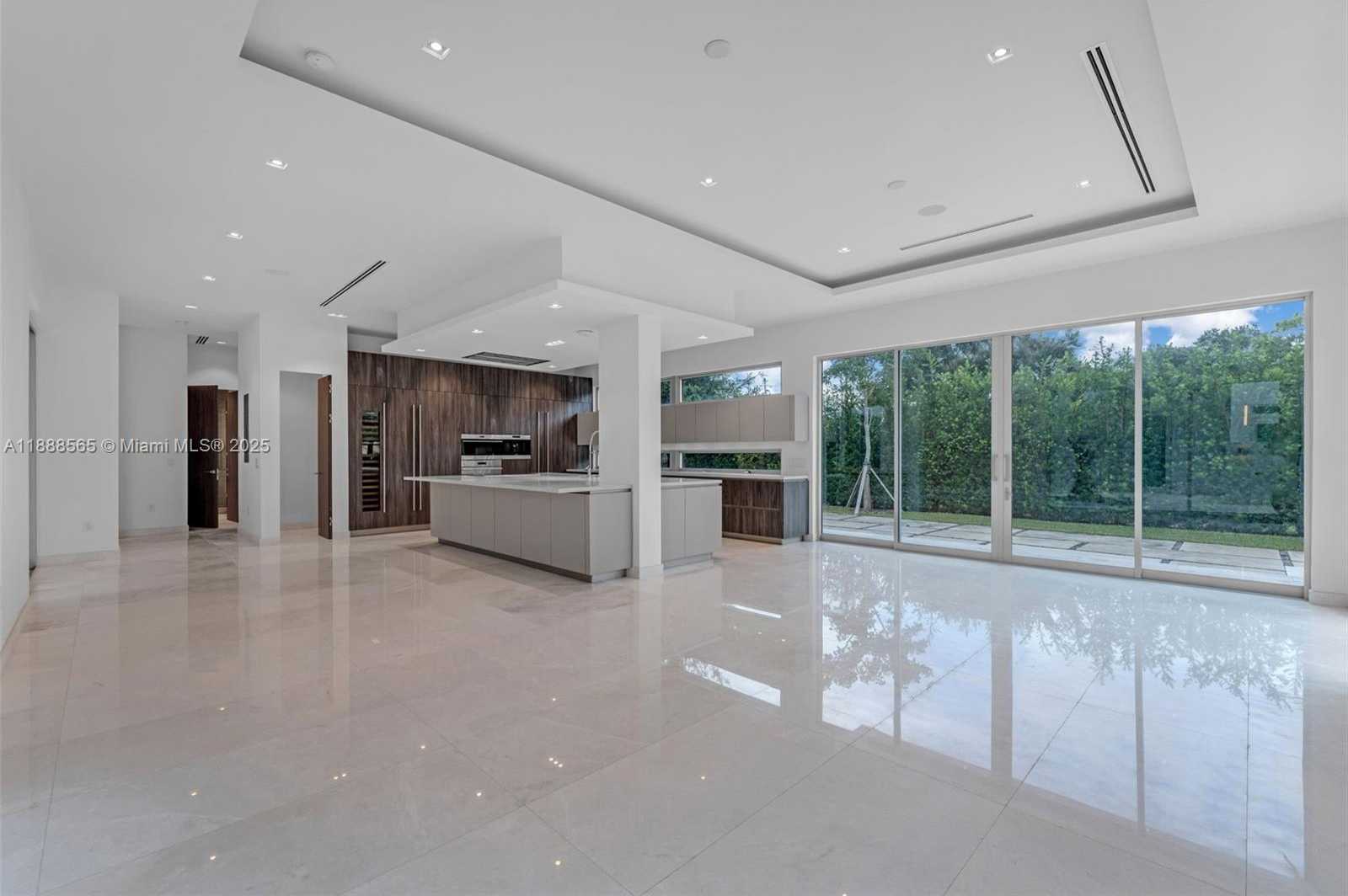 Small Image of 9101 SOUTH WEST 69TH CT, Pinecrest Number 21
