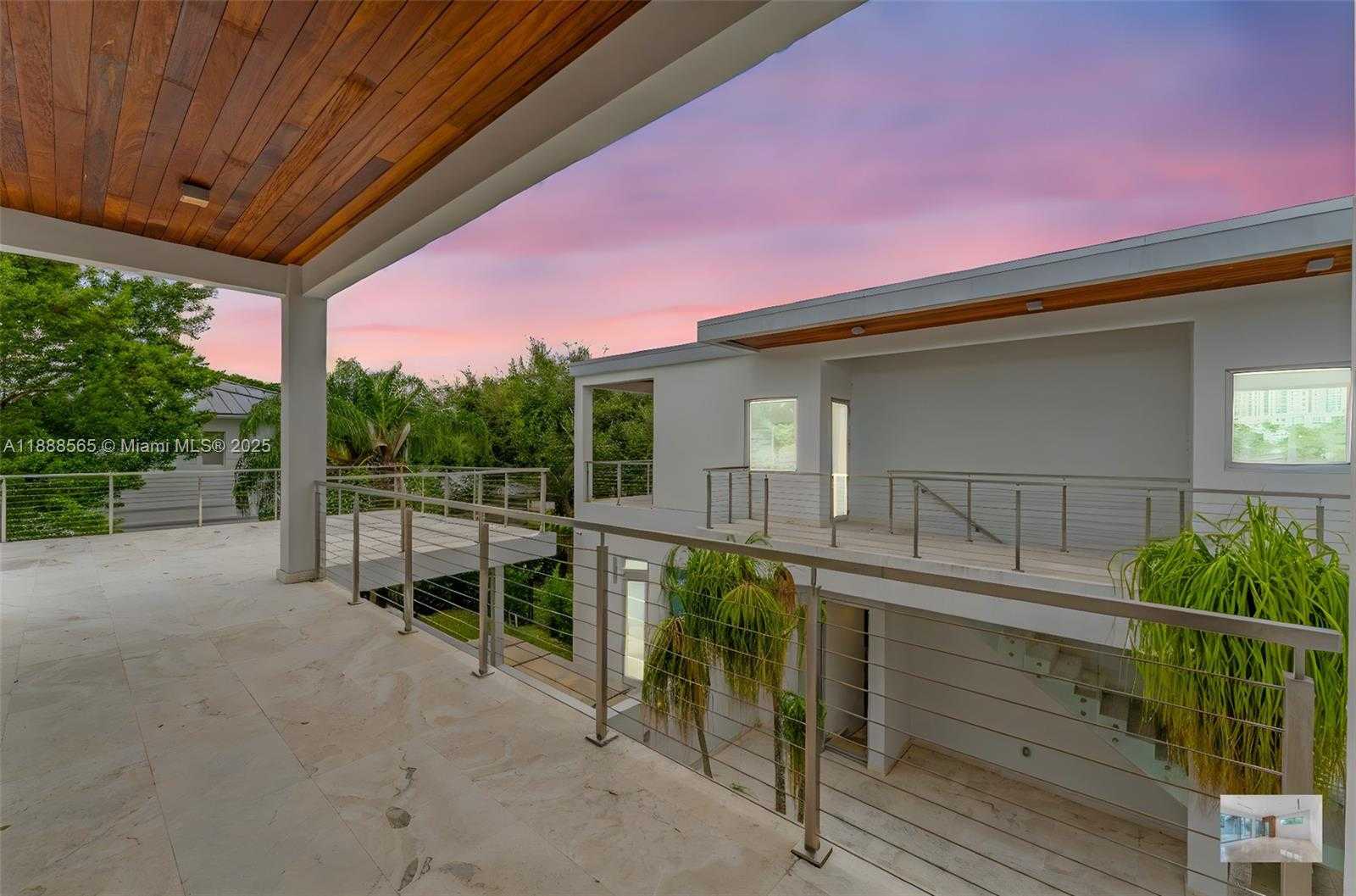 Small Image of 9101 SOUTH WEST 69TH CT, Pinecrest Number 39