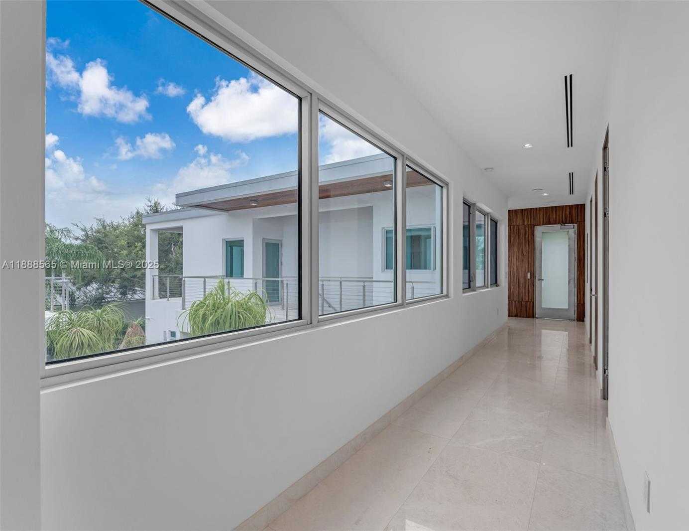 Small Image of 9101 SOUTH WEST 69TH CT, Pinecrest Number 44