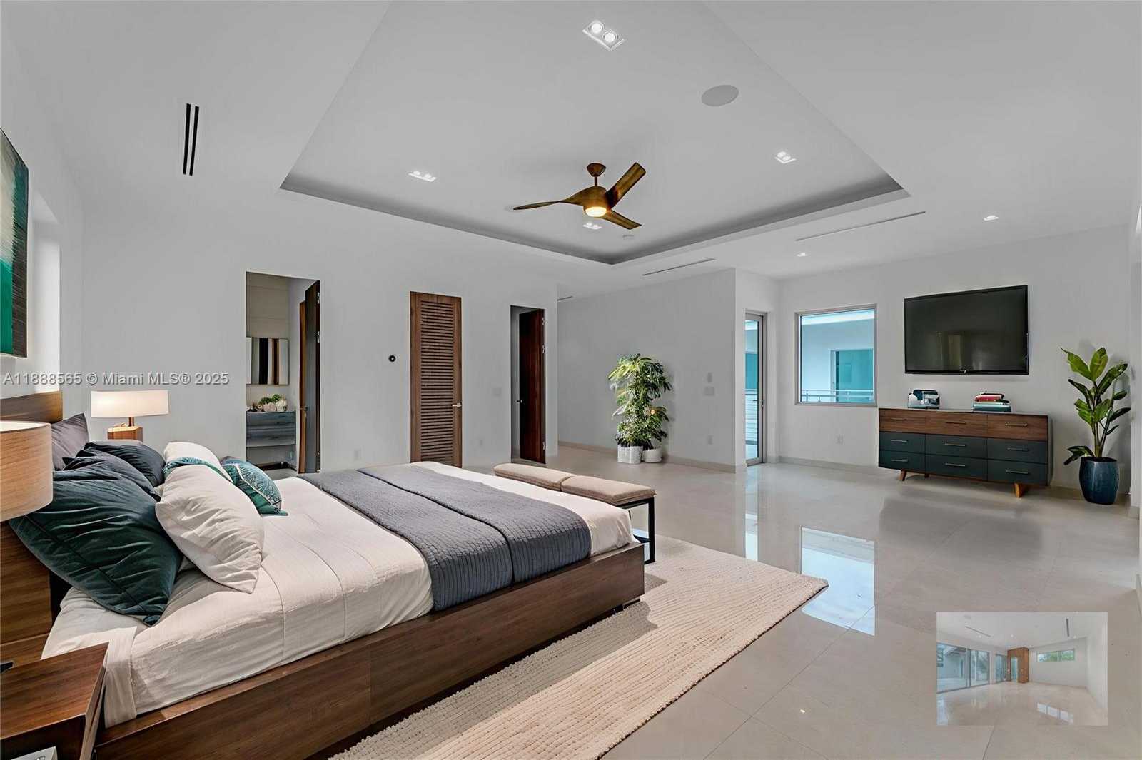 Small Image of 9101 SOUTH WEST 69TH CT, Pinecrest Number 47