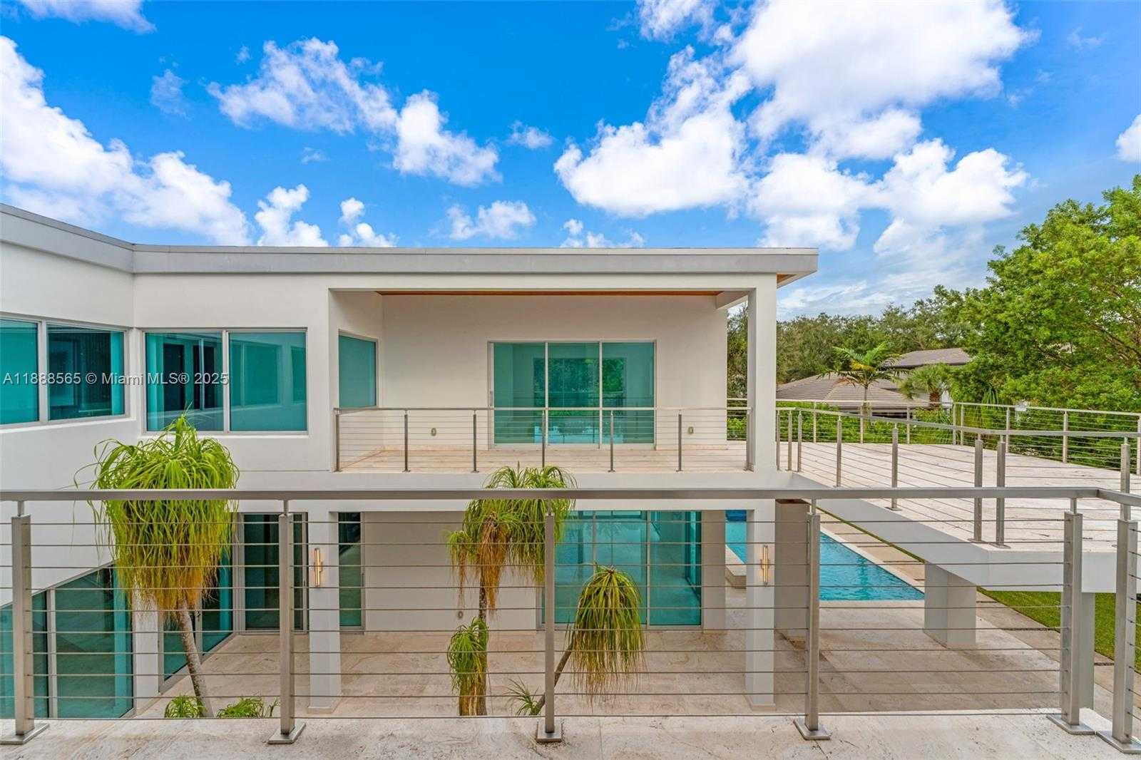 Small Image of 9101 SOUTH WEST 69TH CT, Pinecrest Number 53