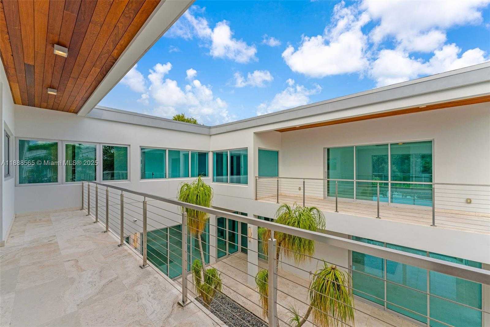 Small Image of 9101 SOUTH WEST 69TH CT, Pinecrest Number 54