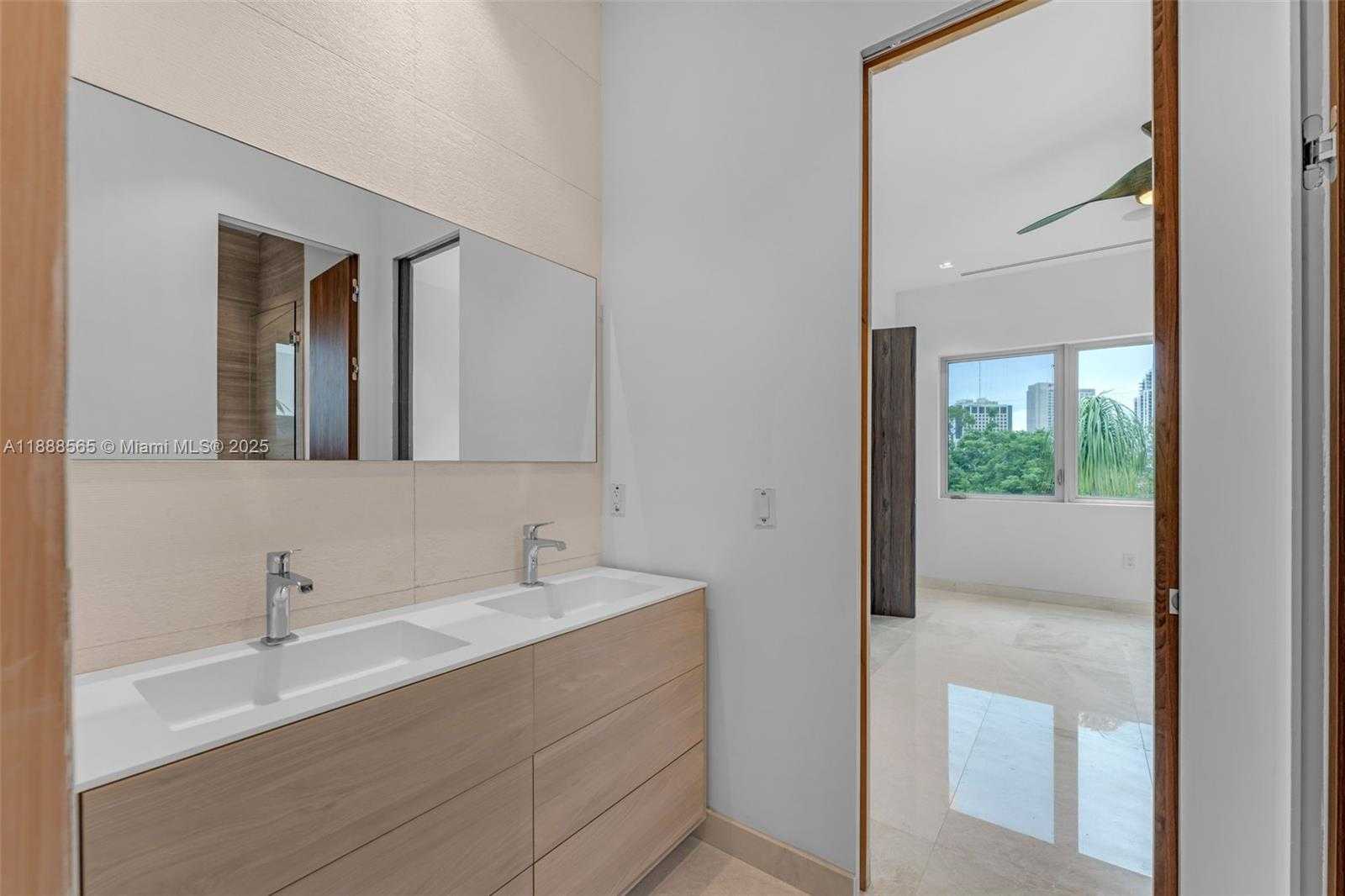 Small Image of 9101 SOUTH WEST 69TH CT, Pinecrest Number 61