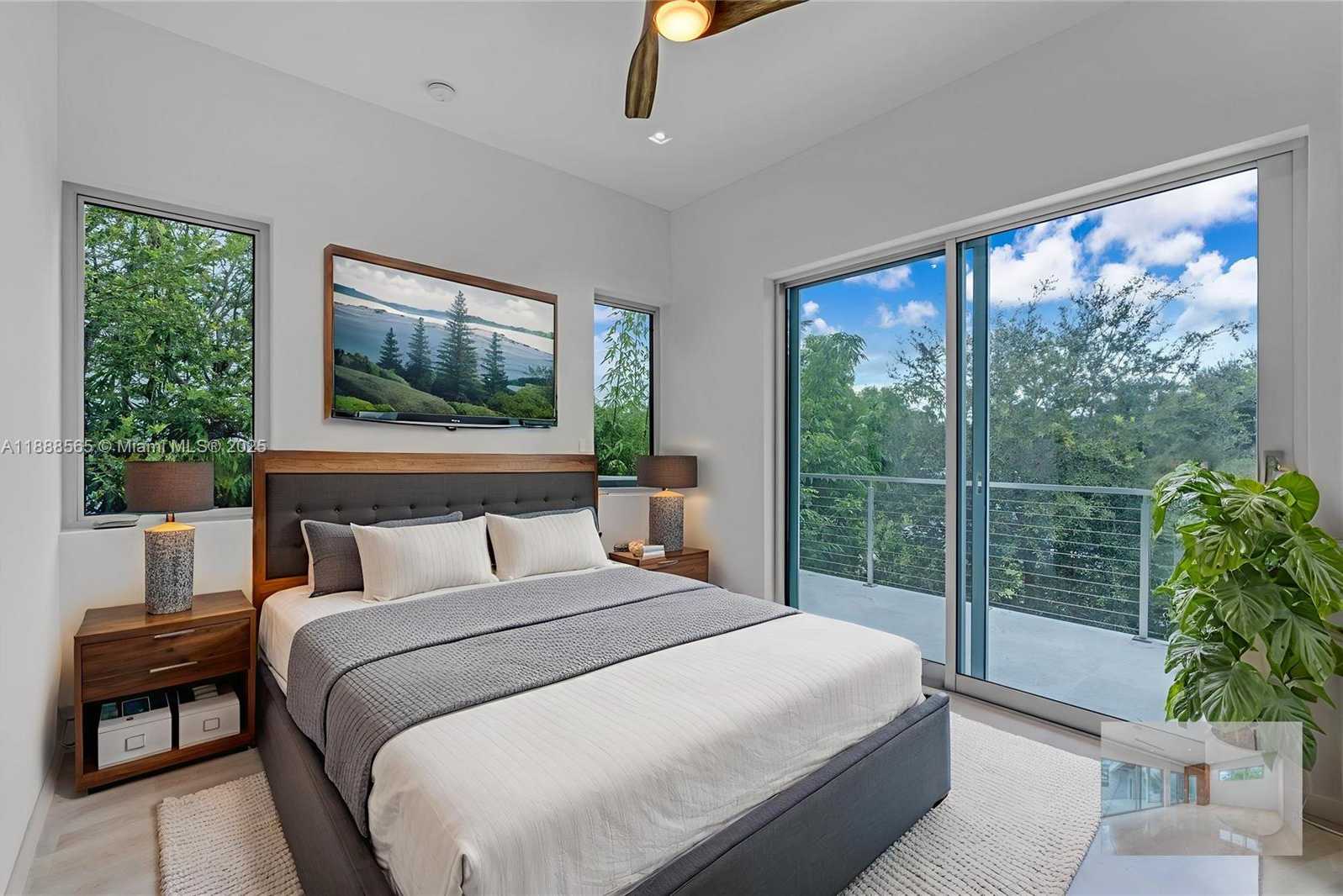 Small Image of 9101 SOUTH WEST 69TH CT, Pinecrest Number 62