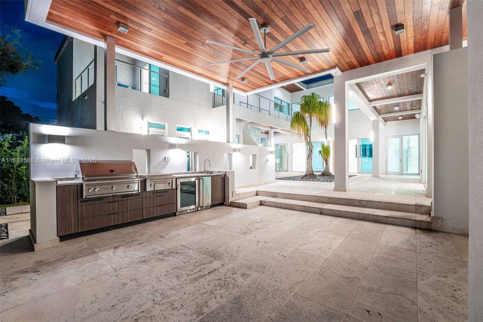Small Image of 9101 SOUTH WEST 69TH CT, Pinecrest Number 70