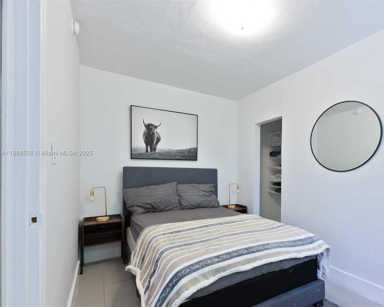 Small Image of 1625 FLETCHER STREET, Hollywood Number 32