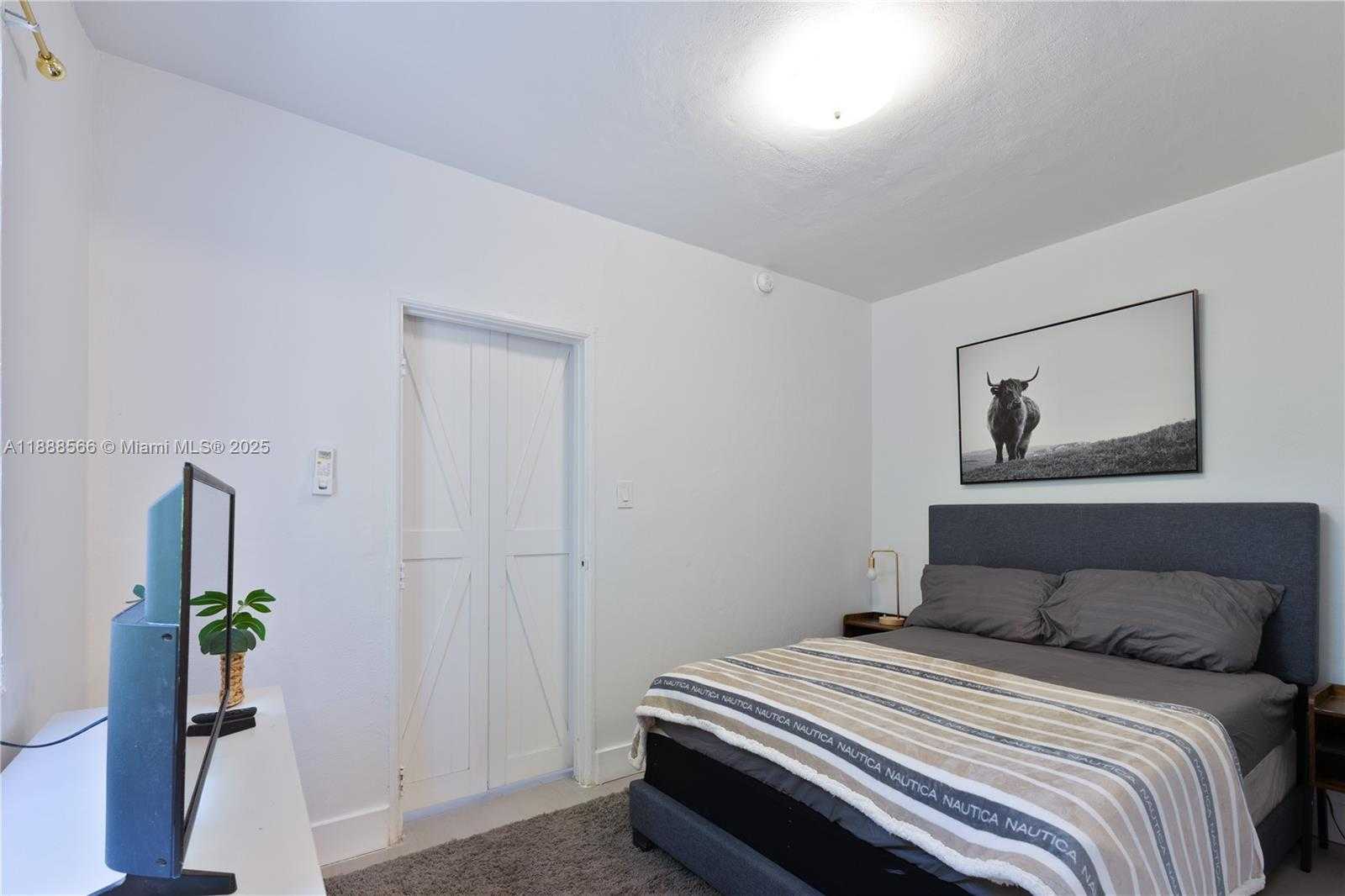 Small Image of 1625 FLETCHER STREET, Hollywood Number 33