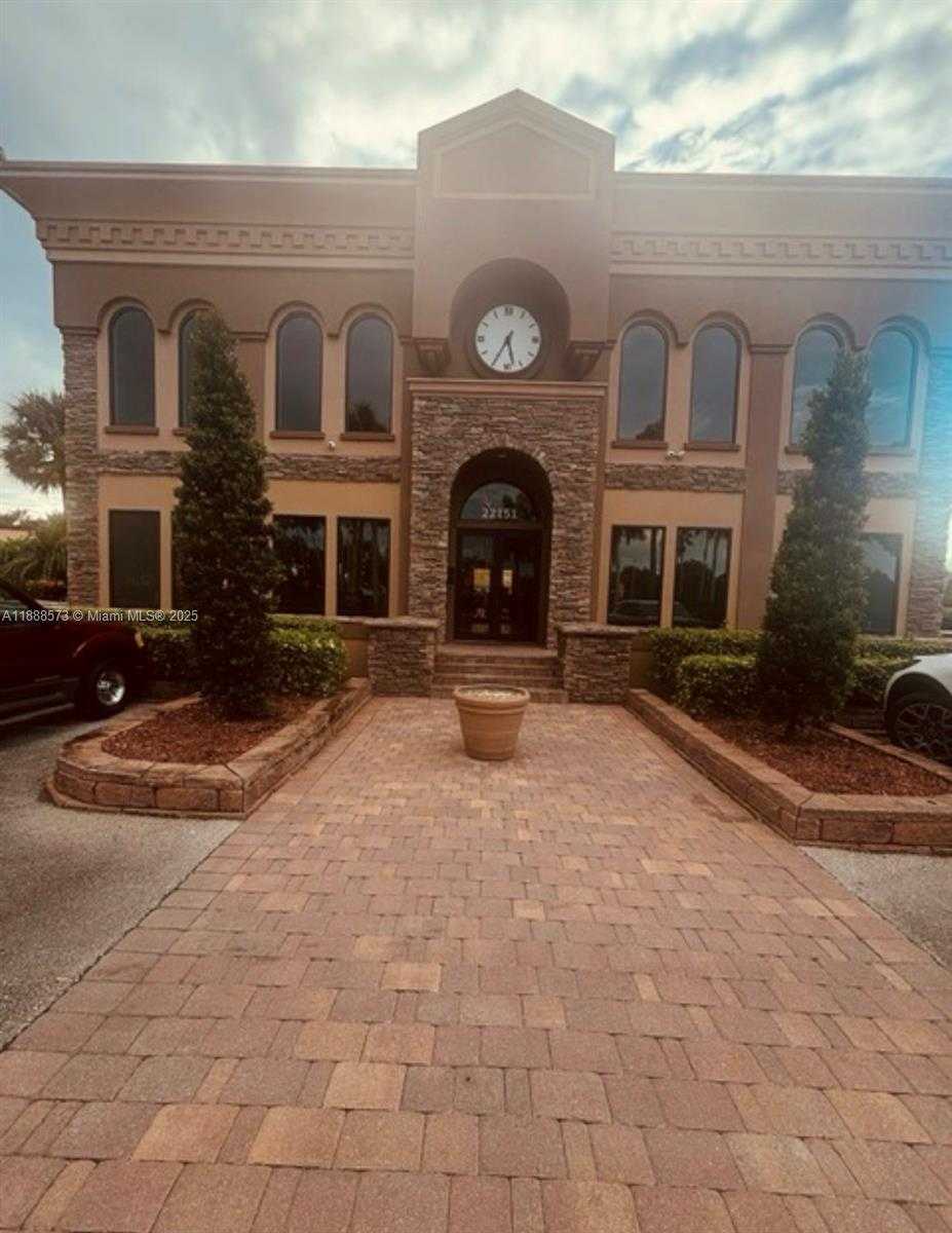Small Image of 12149 QUILTING LN, Boca Raton Number 29