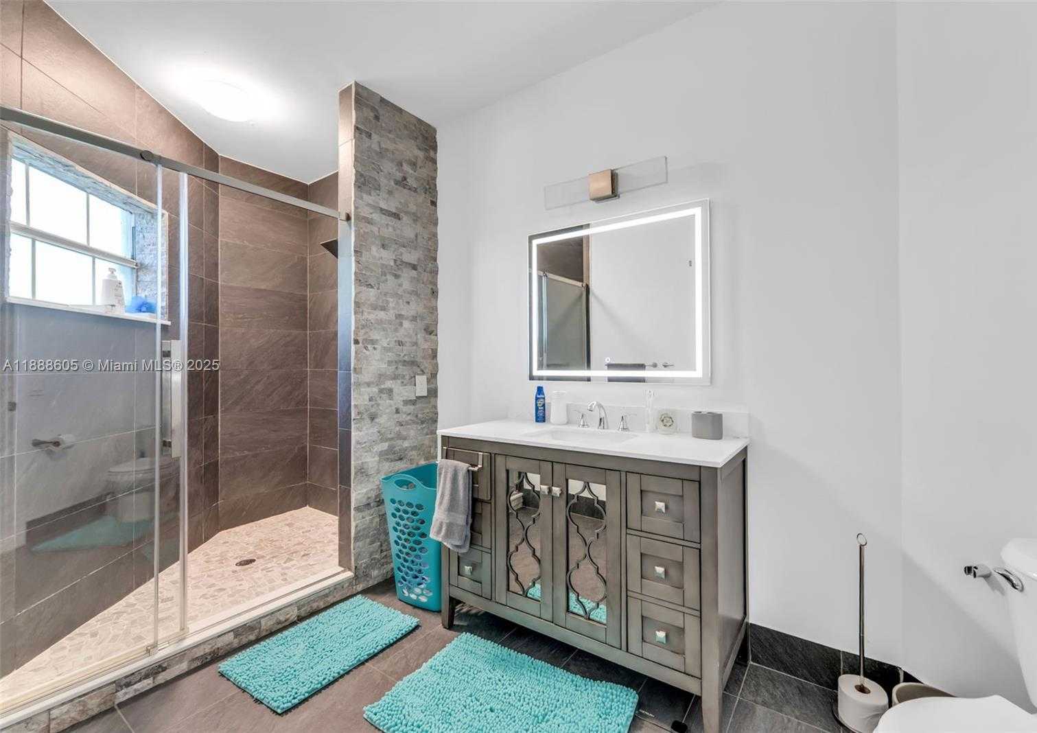 Small Image of 6534 VIA REGINA, Boca Raton Number 14