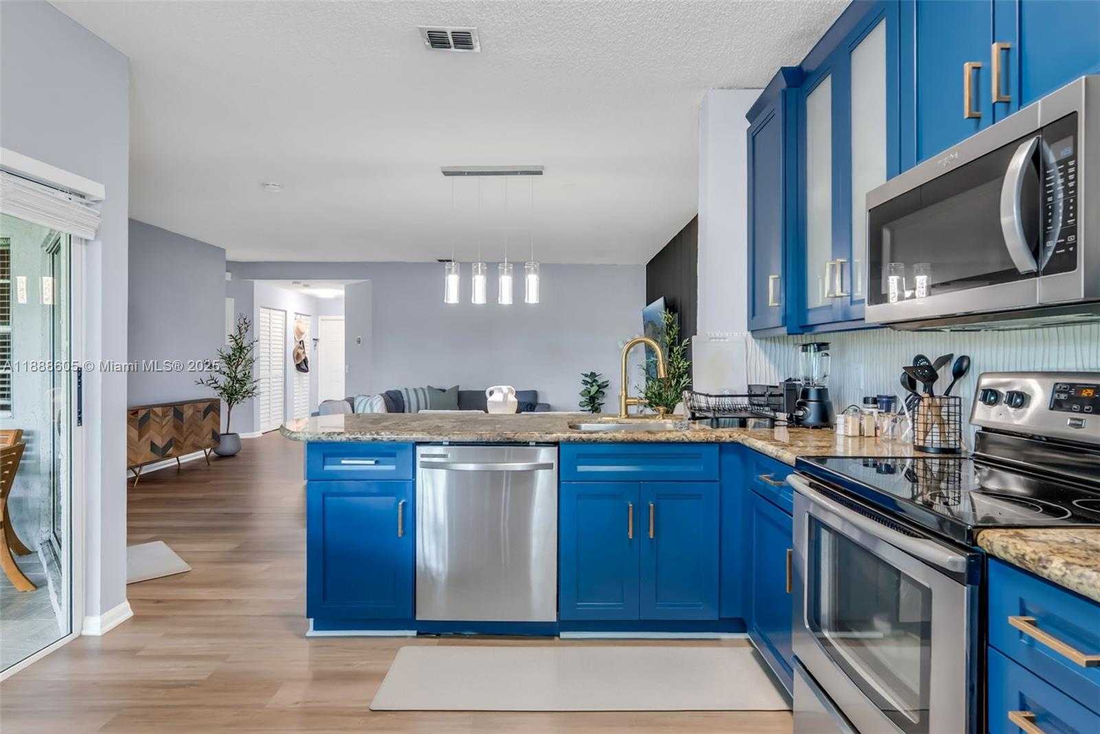 Small Image of 6534 VIA REGINA, Boca Raton Number 9