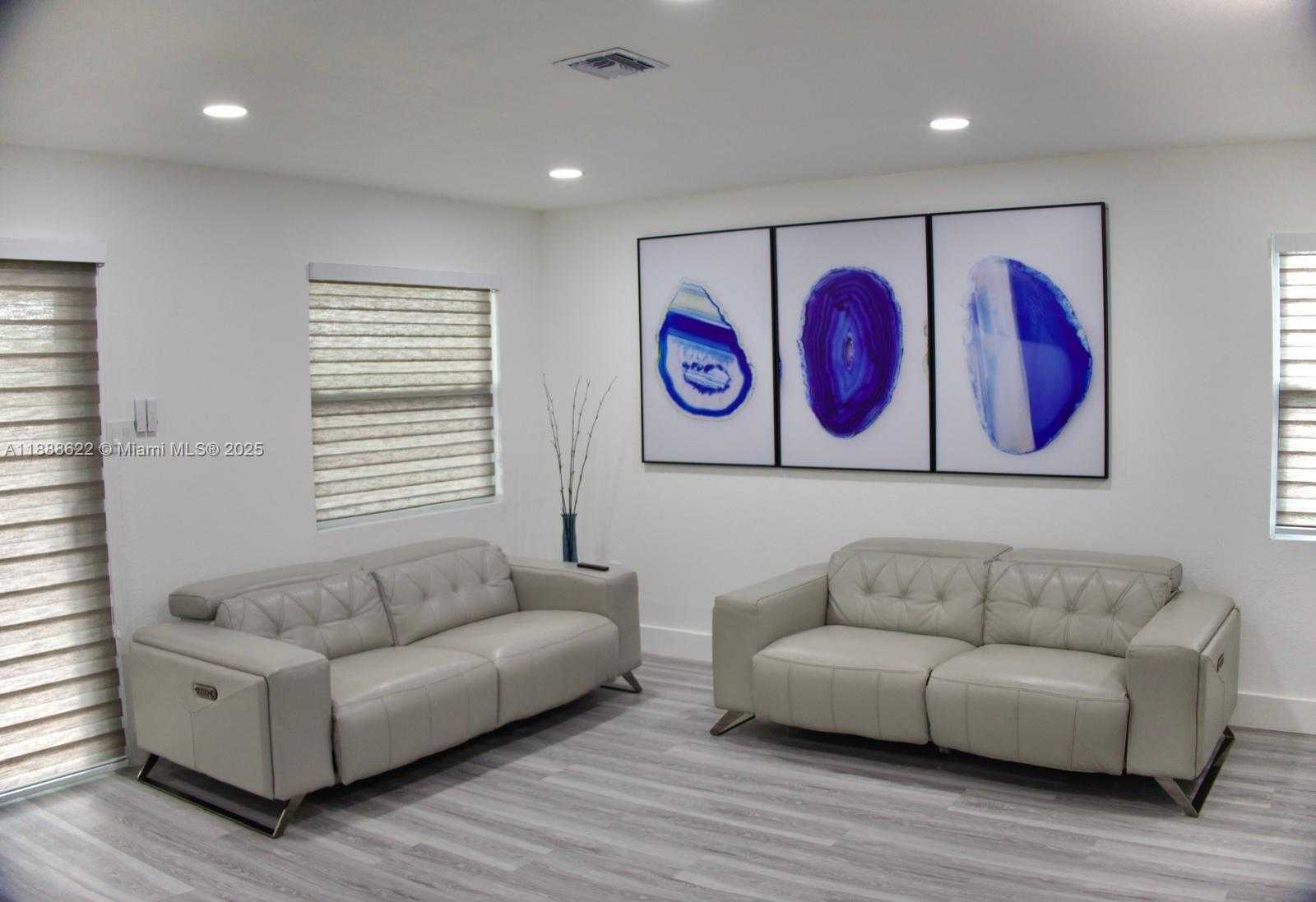Small Image of 20 EAGLE DR, Key Largo Number 10