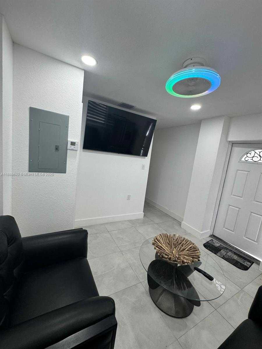 Small Image of 20 EAGLE DR, Key Largo Number 23