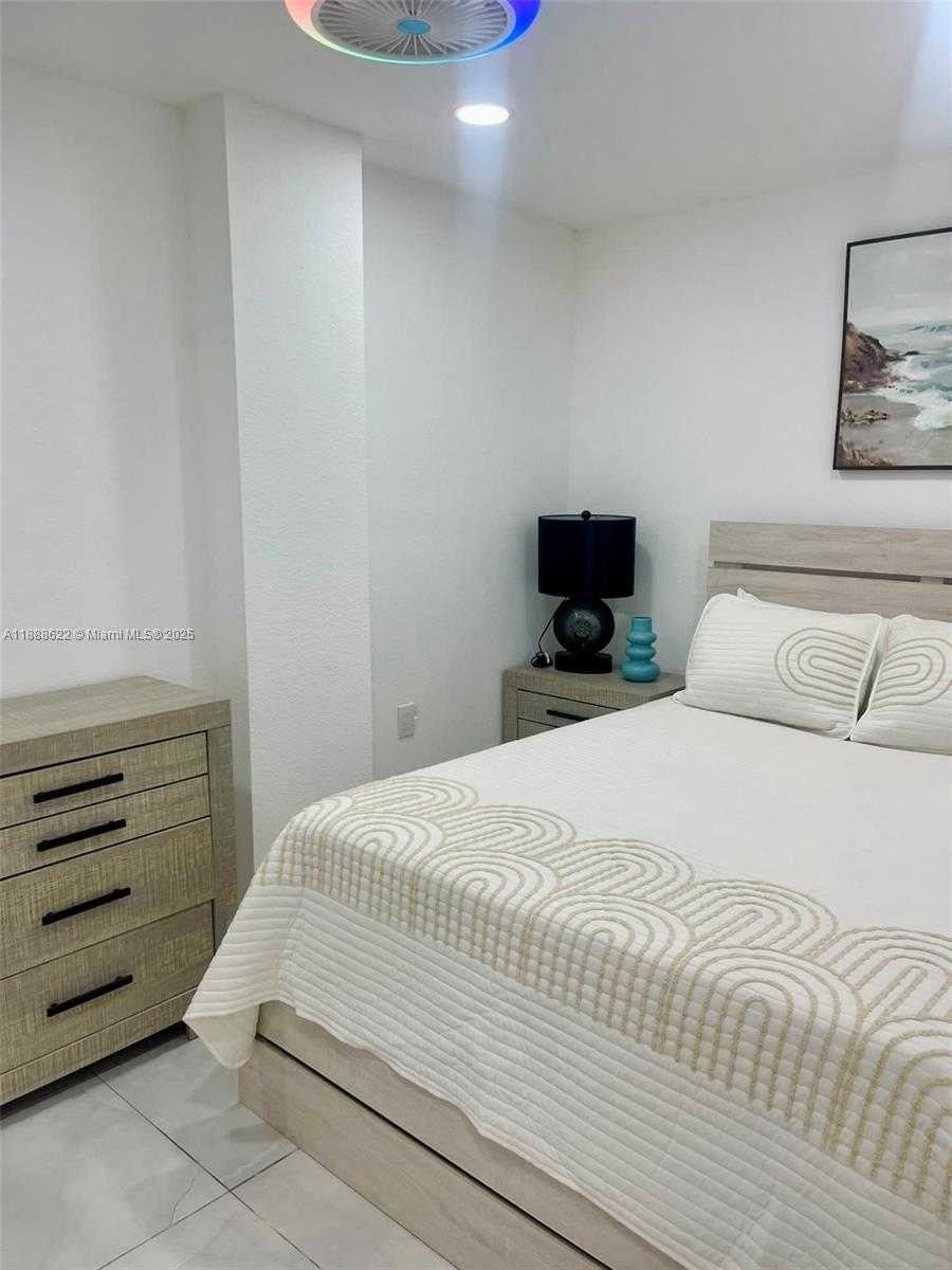 Small Image of 20 EAGLE DR, Key Largo Number 29
