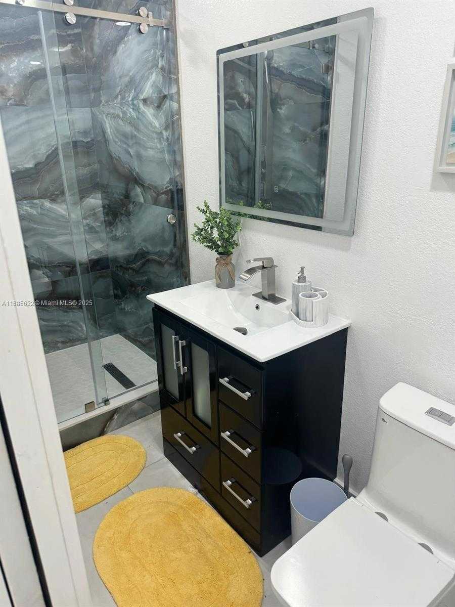 Small Image of 20 EAGLE DR, Key Largo Number 32