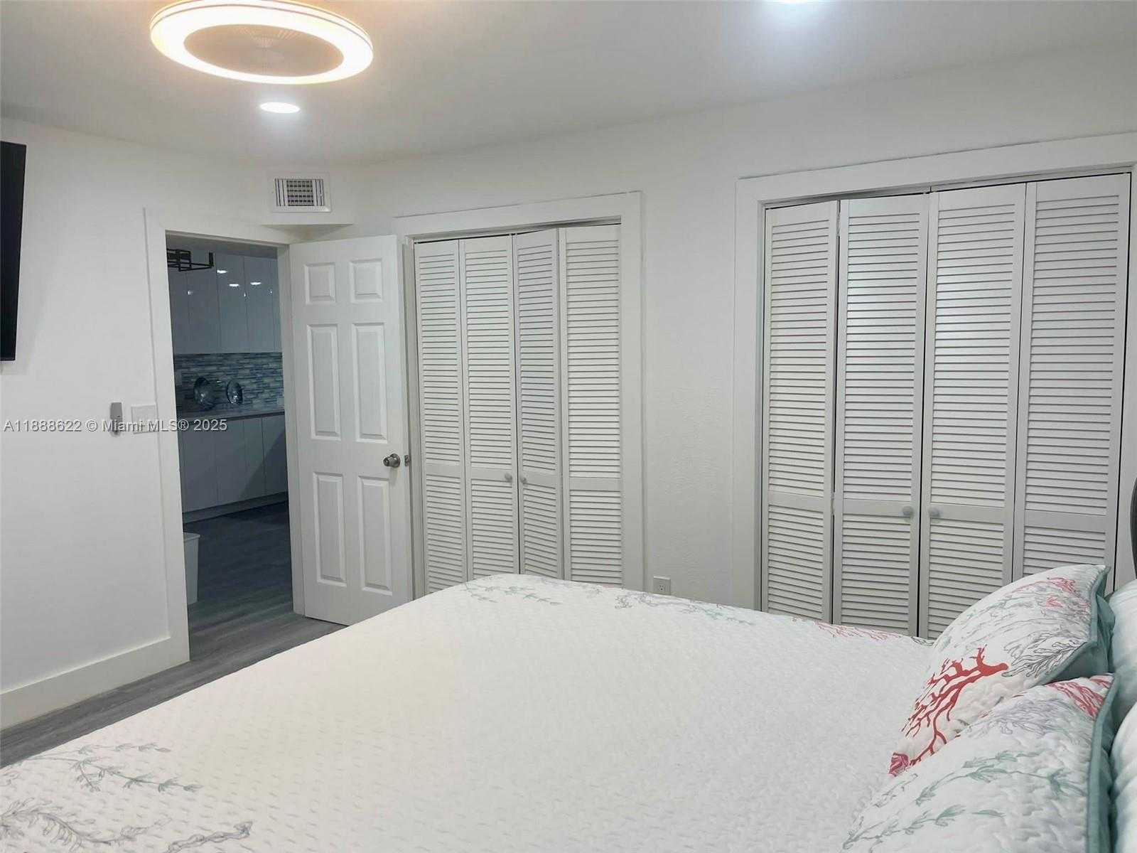 Small Image of 20 EAGLE DR, Key Largo Number 36
