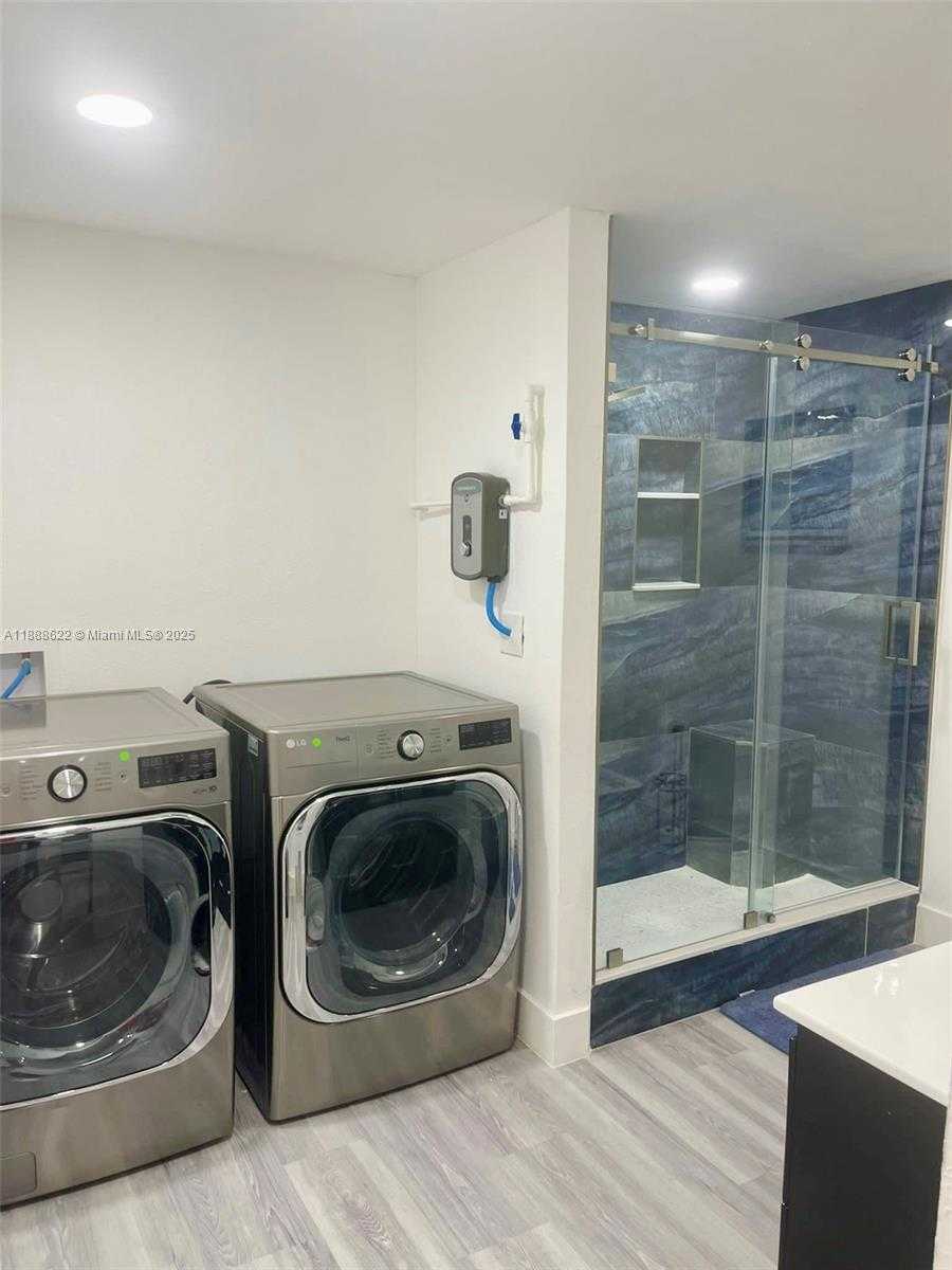 Small Image of 20 EAGLE DR, Key Largo Number 39