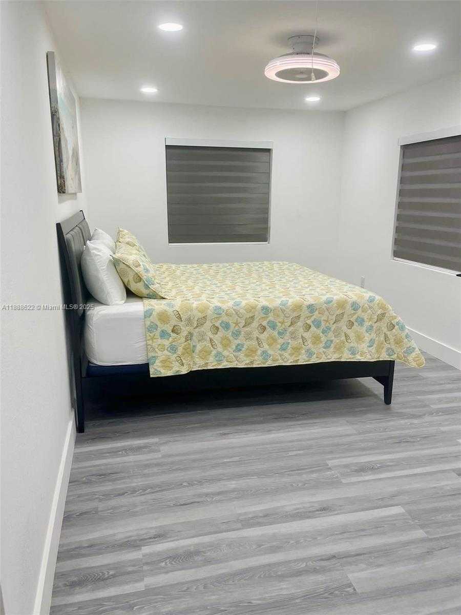 Small Image of 20 EAGLE DR, Key Largo Number 40