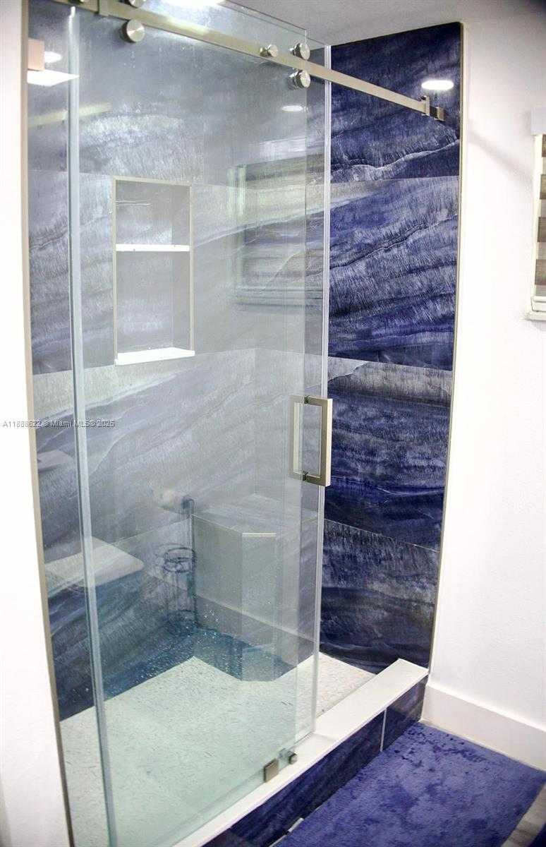 Small Image of 20 EAGLE DR, Key Largo Number 45