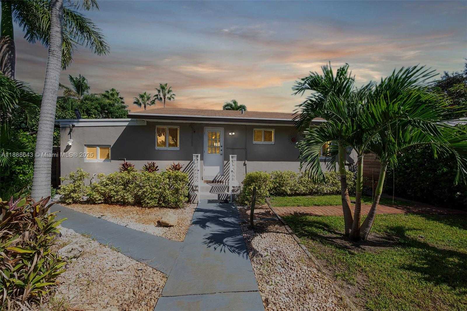 Small Image of 824 NORTH EAST 17TH CT, Fort Lauderdale Number 33