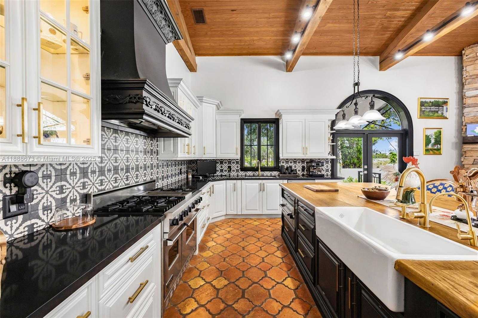 Small Image of 9815 SOUTH WEST 114TH ST, Miami Number 22