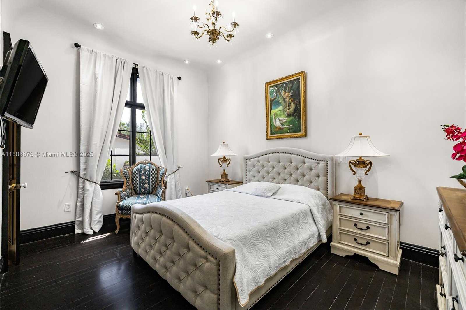 Small Image of 9815 SOUTH WEST 114TH ST, Miami Number 33