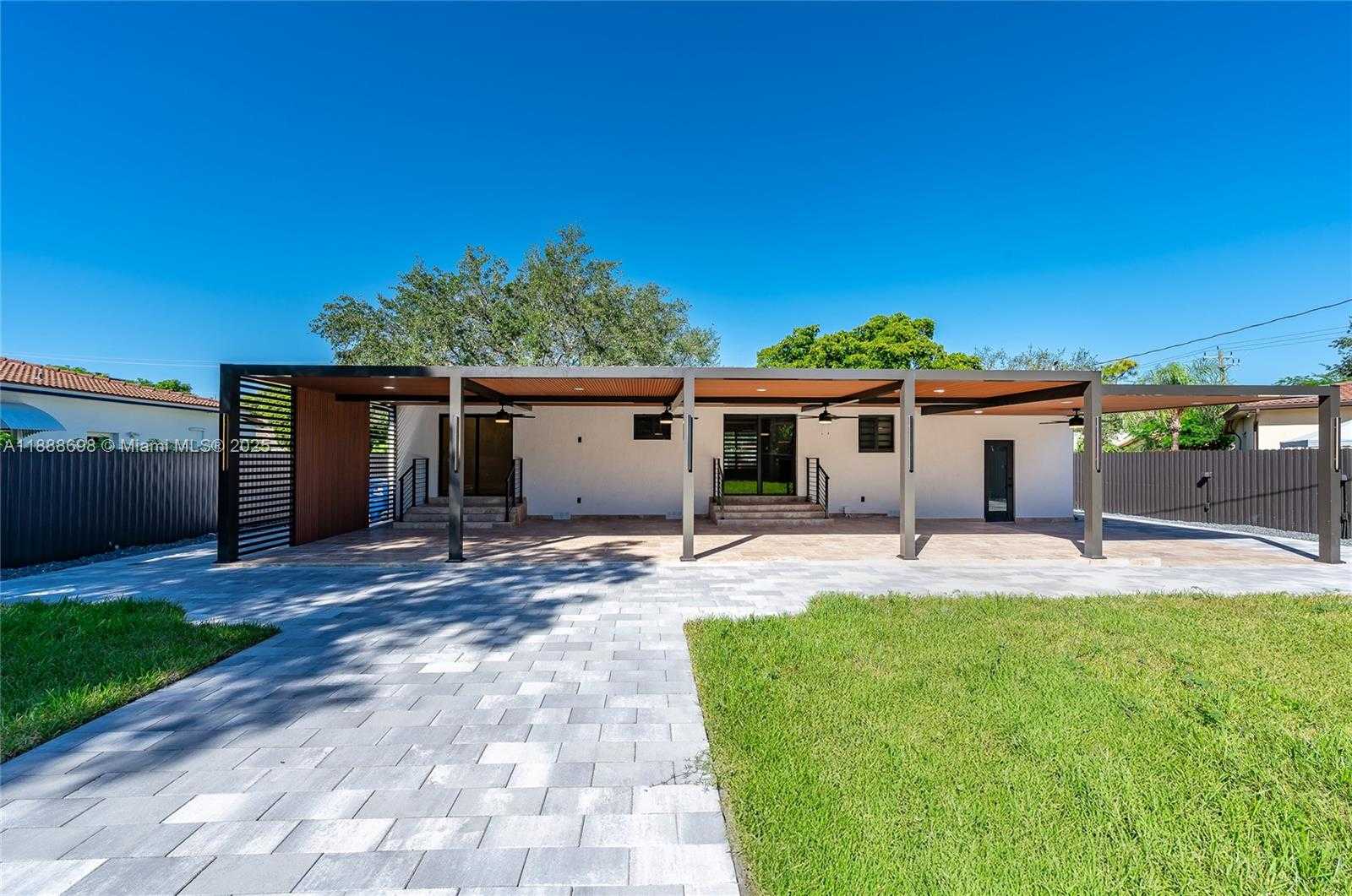 Small Image of 625 MILLER DR, Miami Springs Number 29