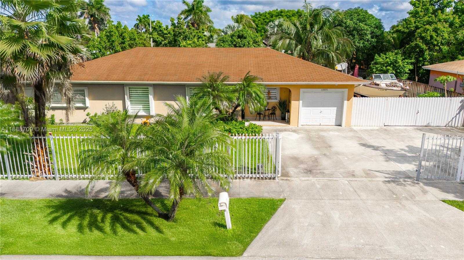 Small Image of 13375 SOUTH WEST 264TH TER, Homestead Number 10