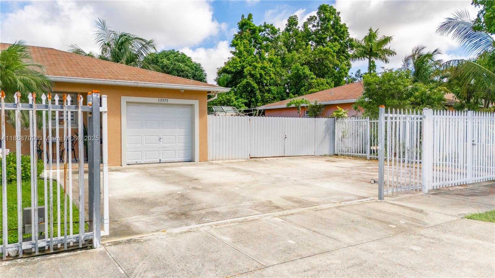 Small Image of 13375 SOUTH WEST 264TH TER, Homestead Number 11
