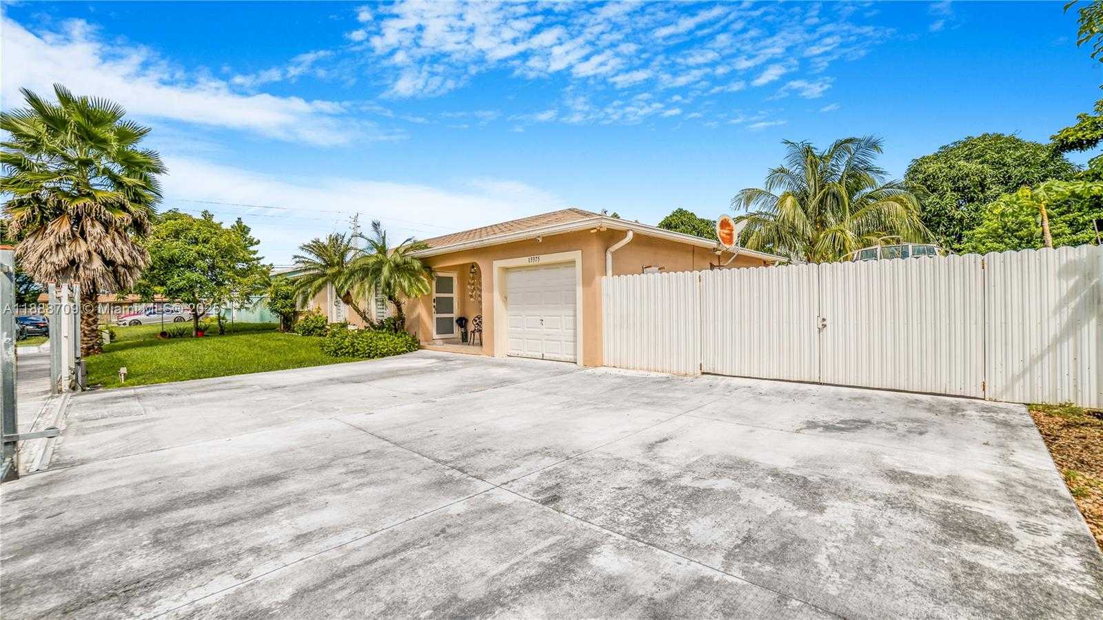 Small Image of 13375 SOUTH WEST 264TH TER, Homestead Number 13