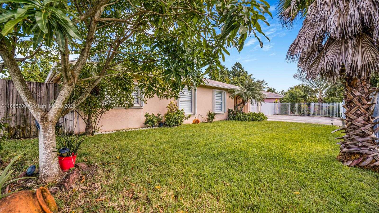 Small Image of 13375 SOUTH WEST 264TH TER, Homestead Number 14