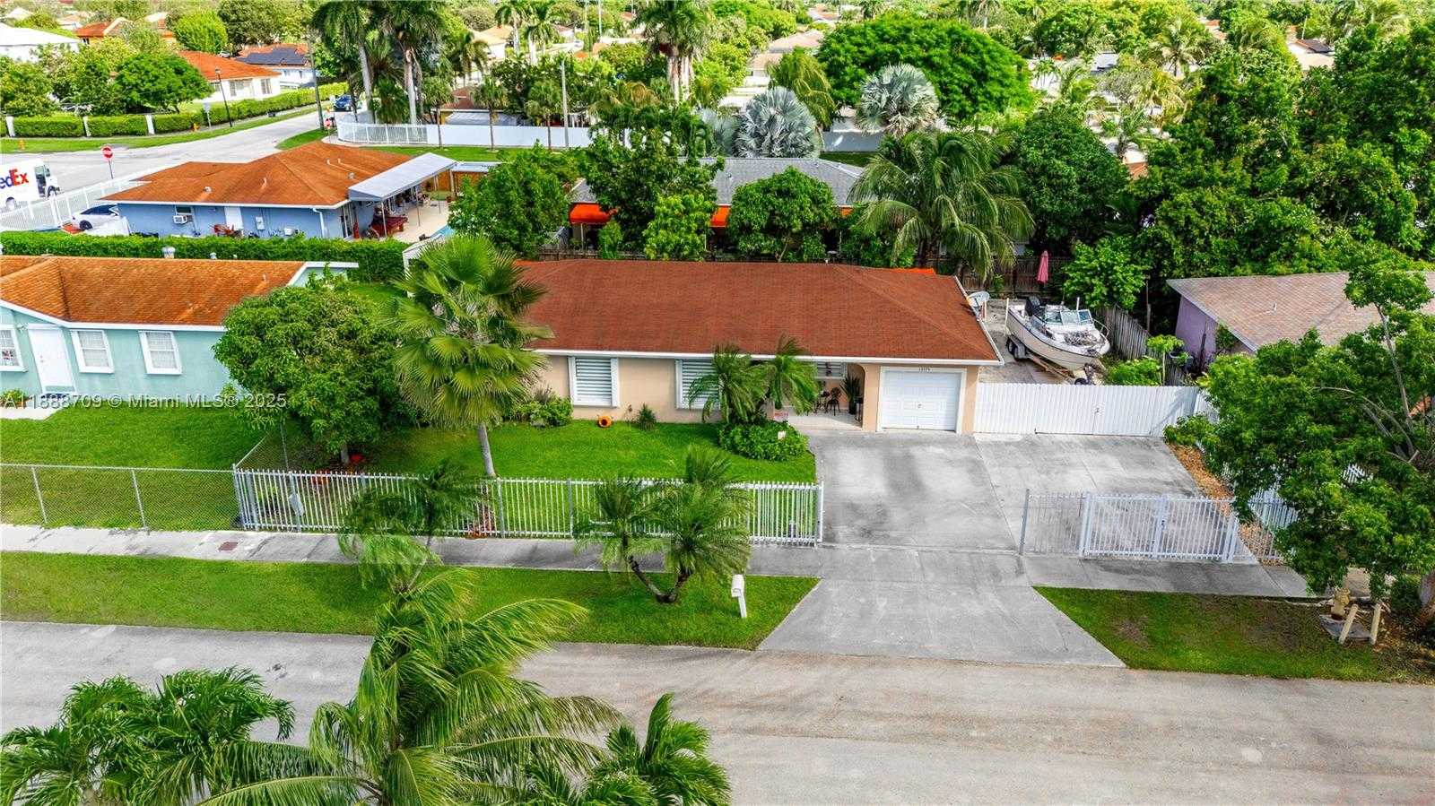 Small Image of 13375 SOUTH WEST 264TH TER, Homestead Number 4