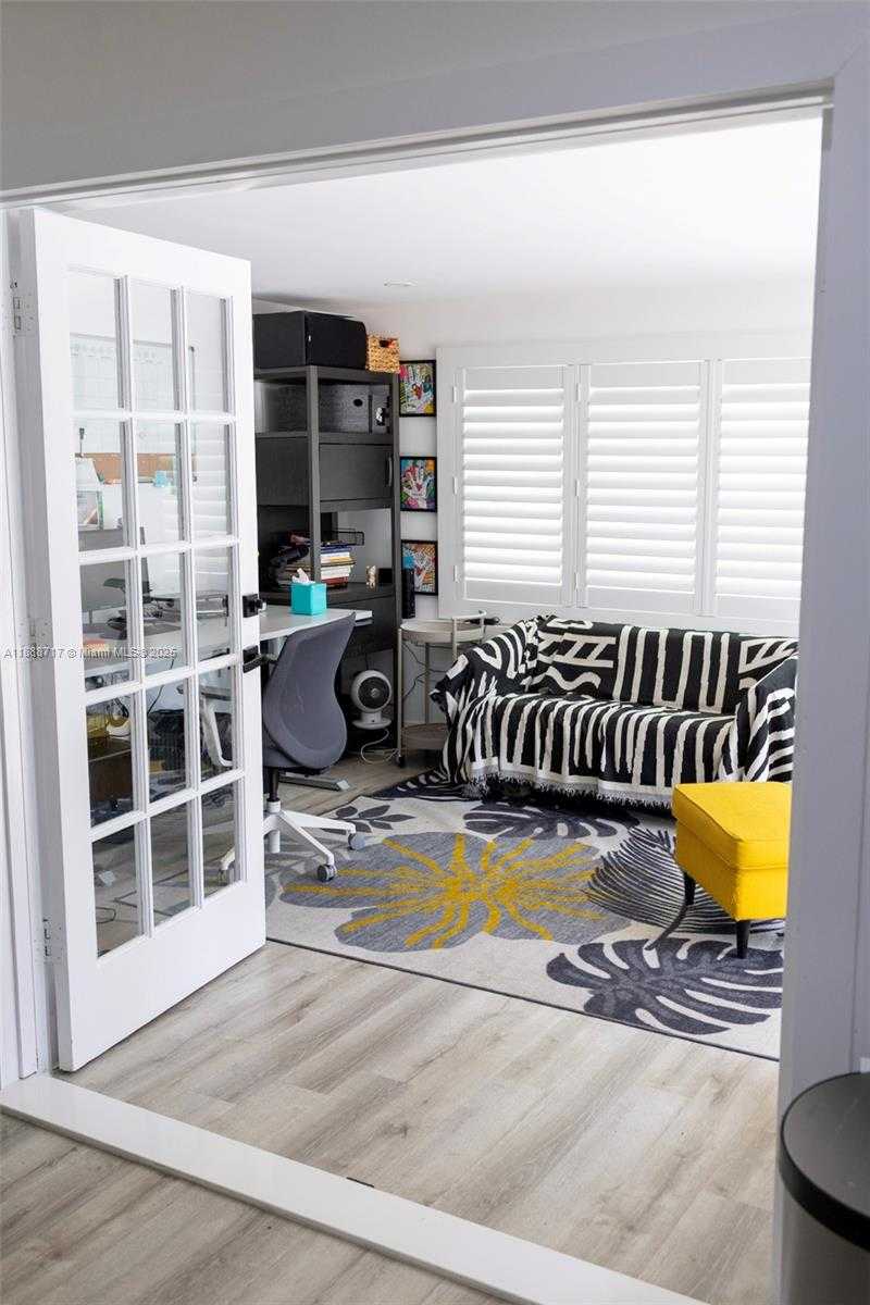Small Image of 310 NORTH EAST 12TH AVE, Pompano Beach Number 19