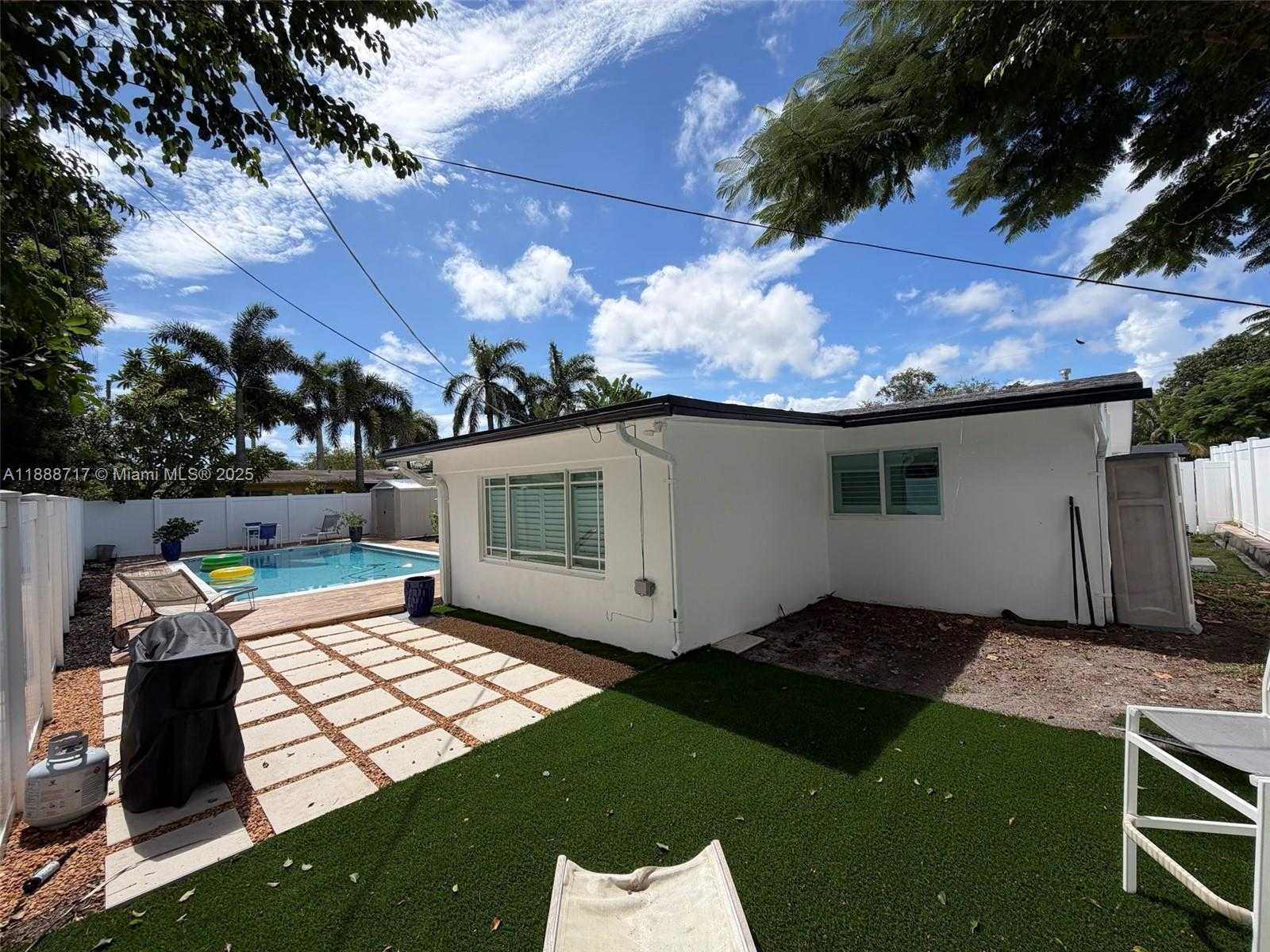 Small Image of 310 NORTH EAST 12TH AVE, Pompano Beach Number 27