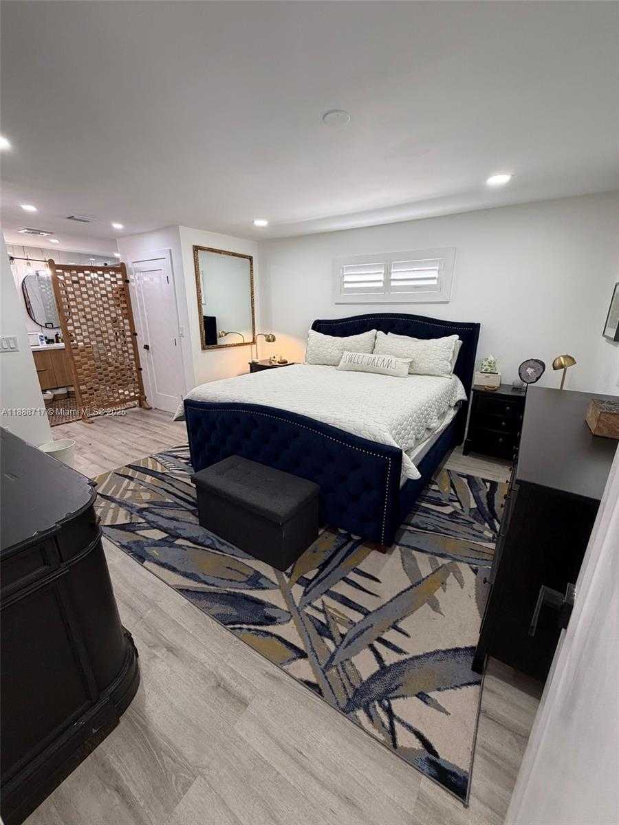 Small Image of 310 NORTH EAST 12TH AVE, Pompano Beach Number 29