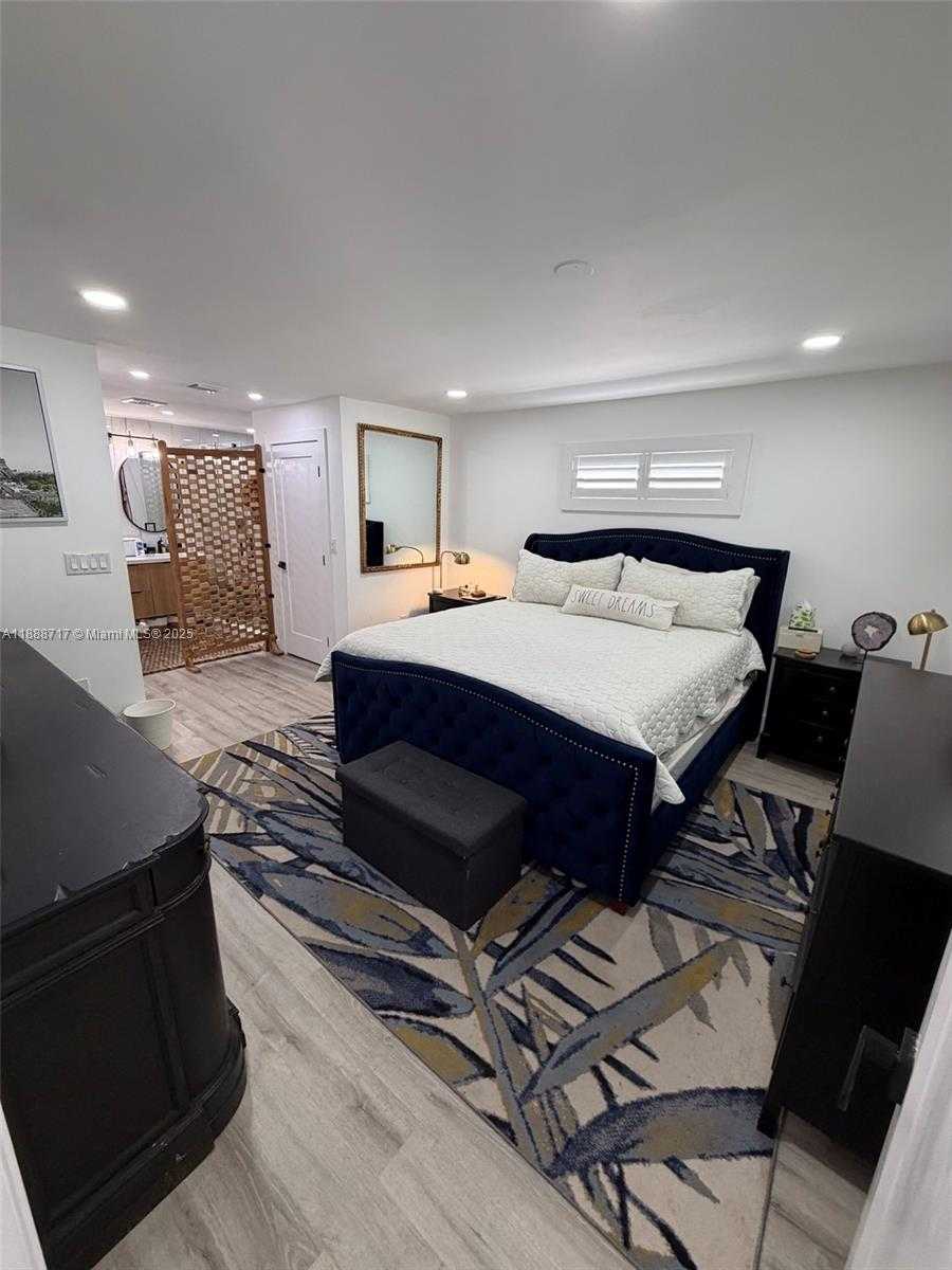 Small Image of 310 NORTH EAST 12TH AVE, Pompano Beach Number 31