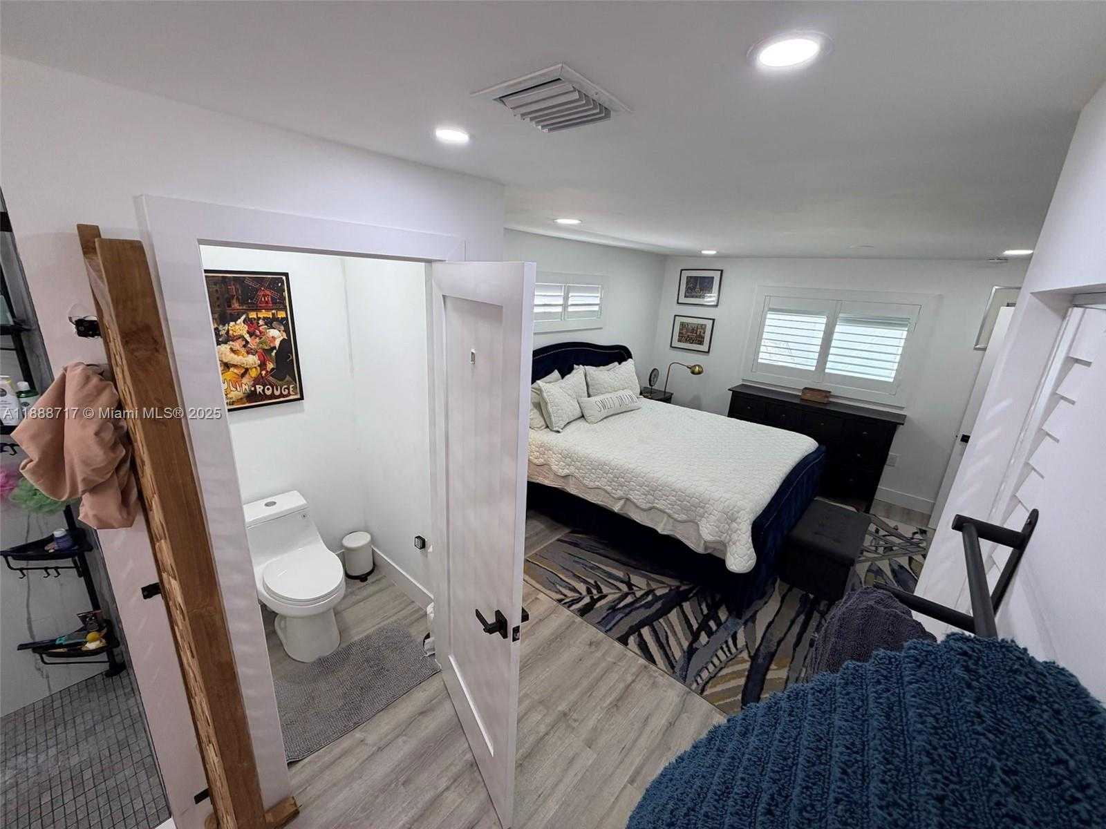 Small Image of 310 NORTH EAST 12TH AVE, Pompano Beach Number 32