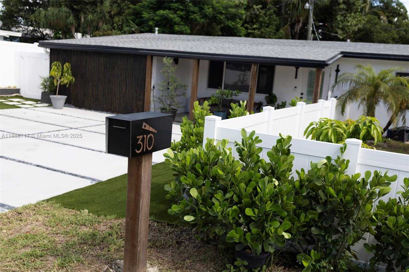 Small Image of 310 NORTH EAST 12TH AVE, Pompano Beach Number 52