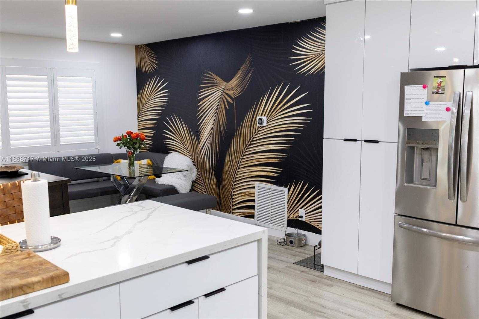 Small Image of 310 NORTH EAST 12TH AVE, Pompano Beach Number 7