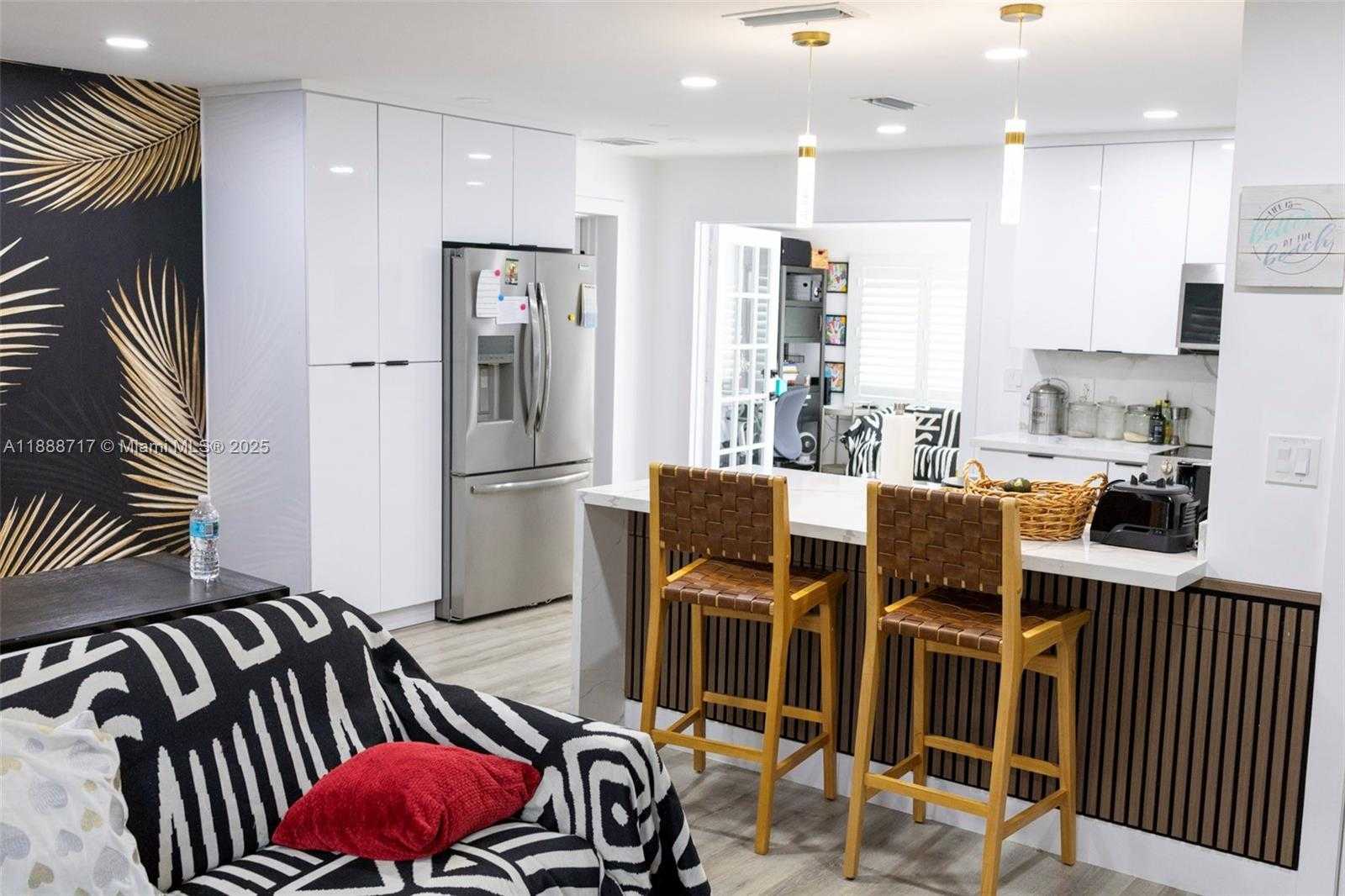 Small Image of 310 NORTH EAST 12TH AVE, Pompano Beach Number 9