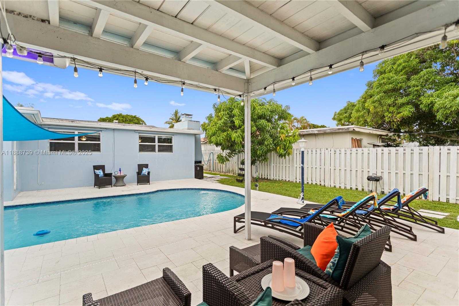 Small Image of 4515 JACKSON ST, Hollywood Number 13