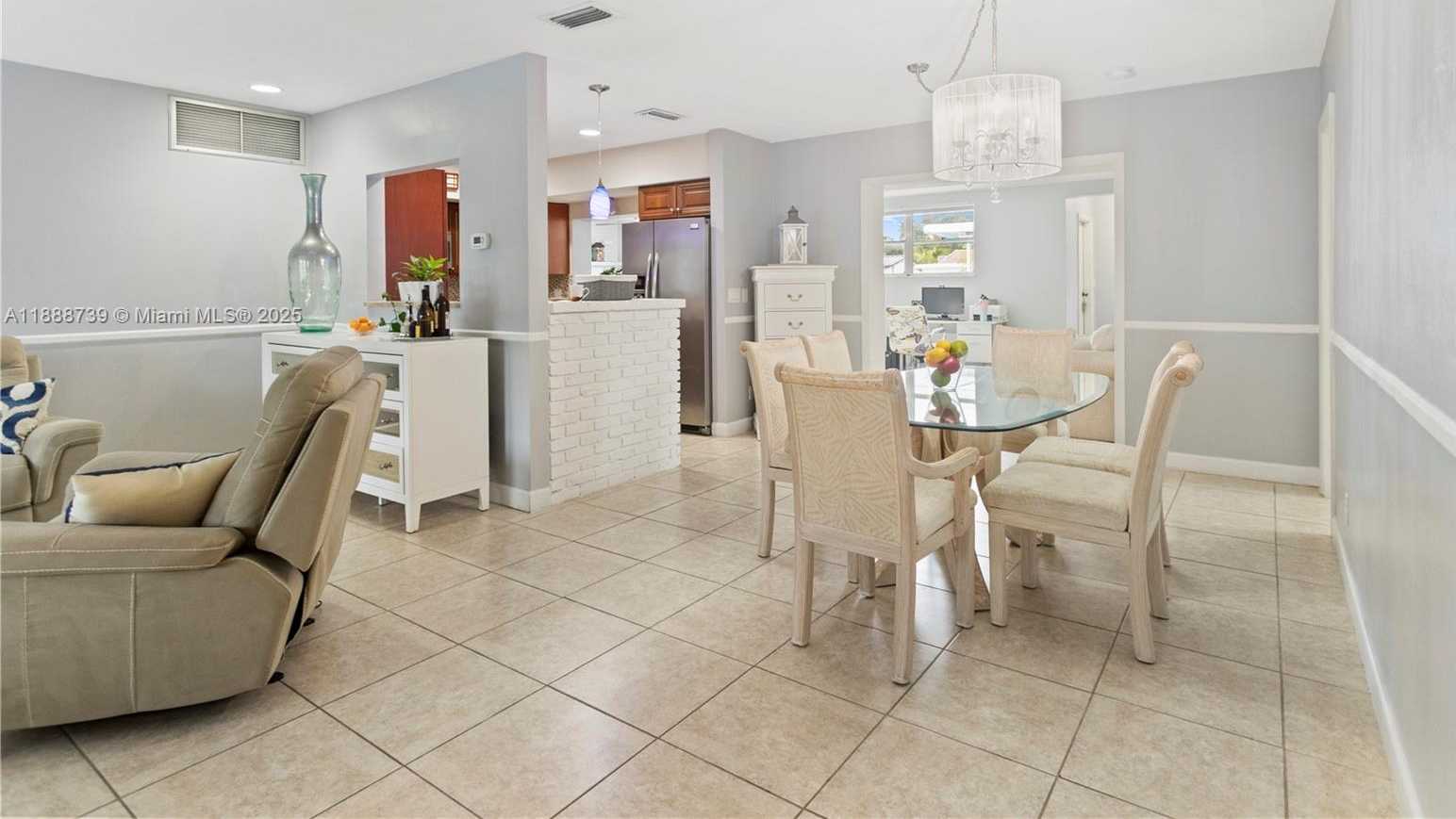 Small Image of 4515 JACKSON ST, Hollywood Number 20