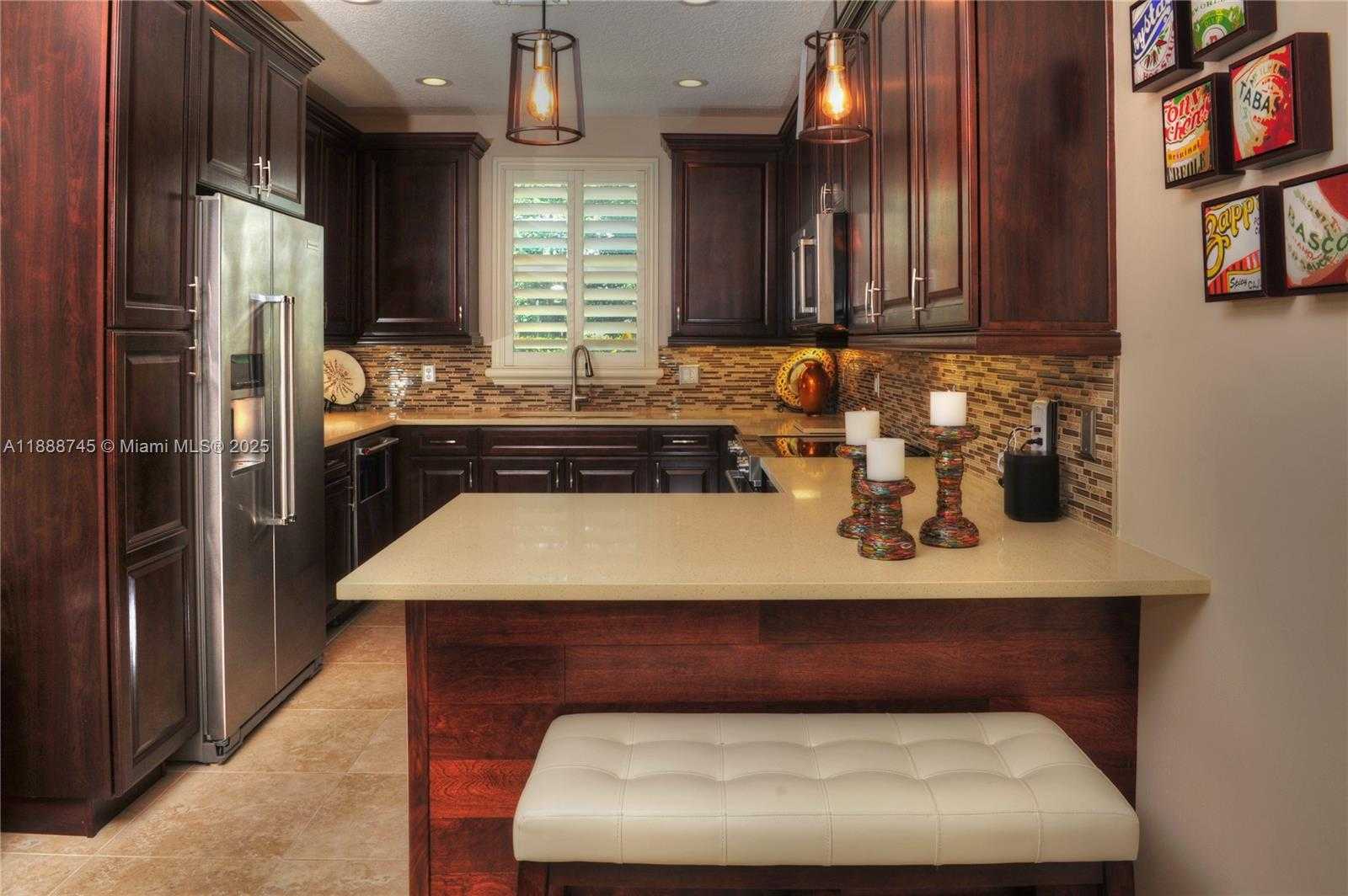 Small Image of 6463 OSPREY LANDING ST, Davie Number 33