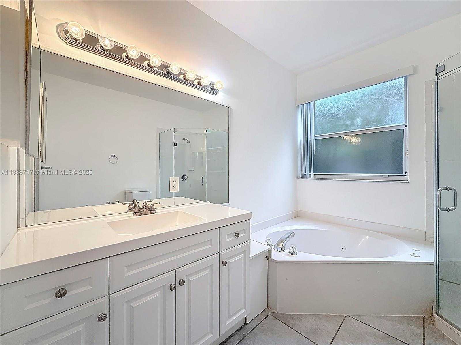 Small Image of 5317 SOUTH WEST 133RD AVE, Miramar Number 21