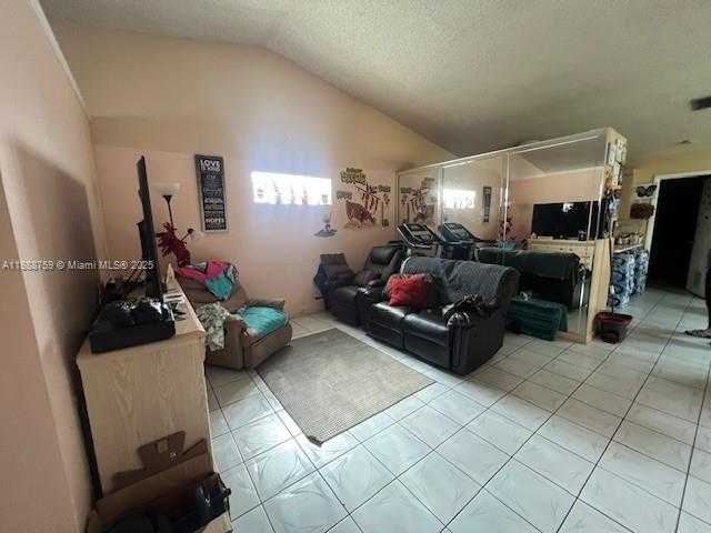 Small Image of 2566 WEST 73RD PL, Hialeah Number 2