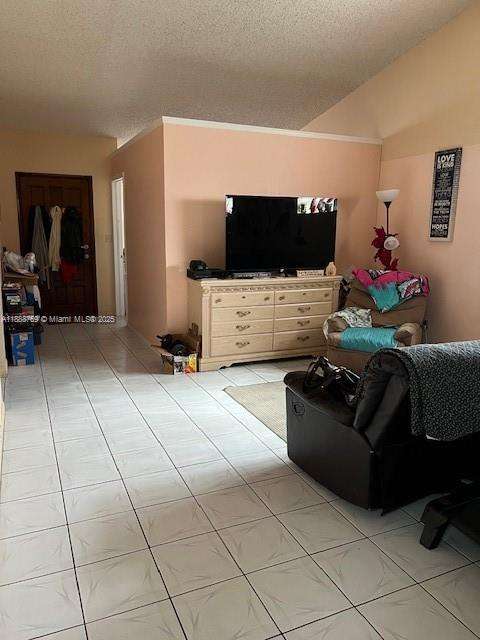 Small Image of 2566 WEST 73RD PL, Hialeah Number 3