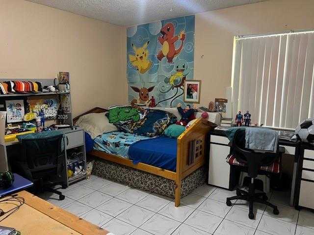 Small Image of 2566 WEST 73RD PL, Hialeah Number 7