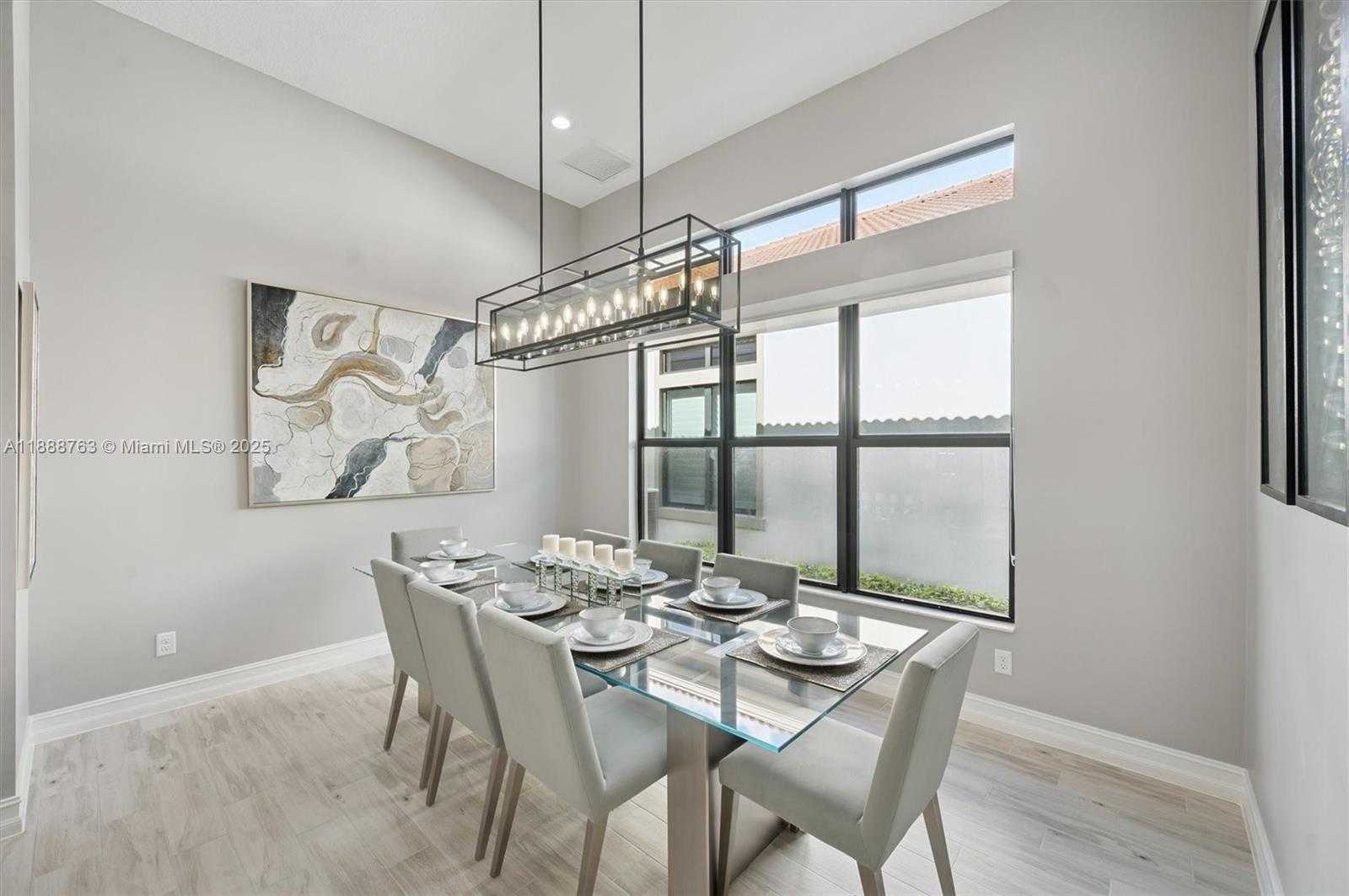 Small Image of 12065 NORTH KALMAR CIR, Parkland Number 11